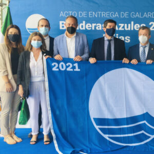 El Ejido recoge las cuatro Banderas Azules concedidas a sus playas en 2021 que avalan la calidad y seguridad del litoral del municipio