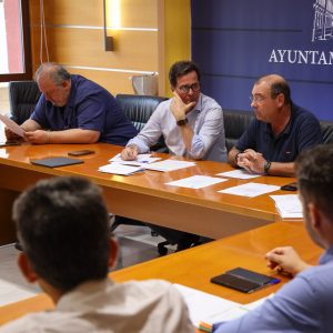 El Ejido moderniza sus playas con nuevas pérgolas, pasarelas y zona de baño adaptado, reforzando seguridad y accesibilidad