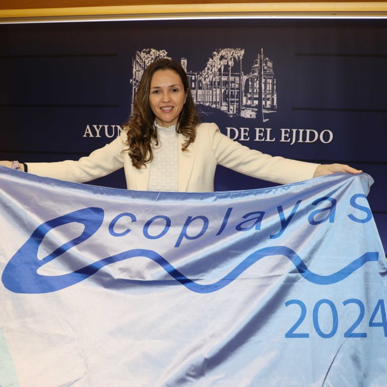 Las playas de San Miguel, Balerma, Levante y Poniente renuevan la bandera medioambiental ‘Ecoplayas’