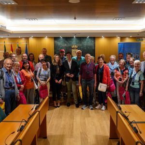 Una treintena de agricultores alemanes descubren el modelo de agricultura y turismo de El Ejido