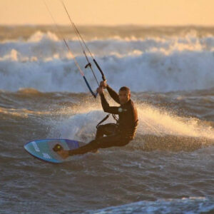 Learn windsurfing and kitesurfing